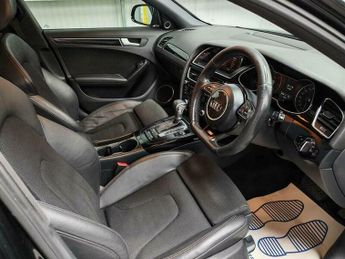 Audi A4 2.0 TDI Black Edition Multitronic Euro 5 (s/s) 4dr