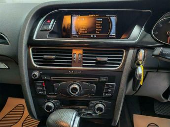 Audi A4 2.0 TDI Black Edition Multitronic Euro 5 (s/s) 4dr