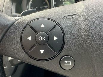 Mercedes-Benz C Class 2.1 C250 CDI BlueEfficiency Sport Auto Euro 5 5dr