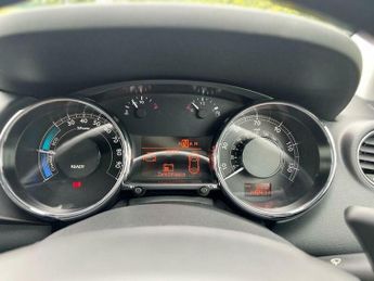 Peugeot 3008 2.0 h e-HDi SR EGC 4WD Euro 5 (s/s) 5dr