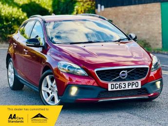 Volvo V40 D2 CROSS COUNTRY LUX