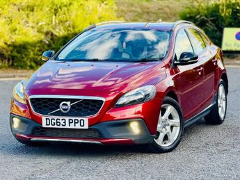 Volvo V40 D2 CROSS COUNTRY LUX