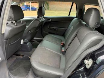 Vauxhall Astra 1.8i 16v Design 5dr