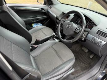 Vauxhall Astra 1.8i 16v Design 5dr