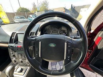 Land Rover Freelander 2.2 SD4 HSE SUV 5dr Diesel CommandShift 4WD Euro 5 (190 ps)
