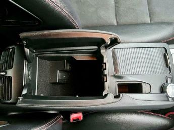 Mercedes-Benz C Class 1.6 C180 BlueEfficiency AMG Sport Plus G-Tronic+ Euro 5 (s/s) 4d