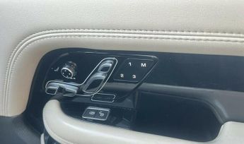 Land Rover Range Rover 3.0 SD V6 Vogue Auto 4WD Euro 6 (s/s) 5dr