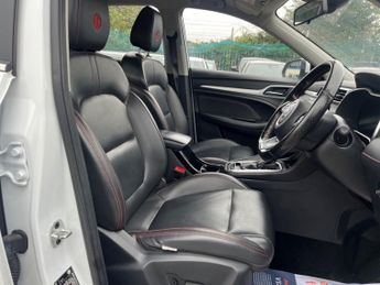 MG ZS 1.0 T-GDI Exclusive Auto Euro 6 5dr AppleCarPlay+360Camera+Leath