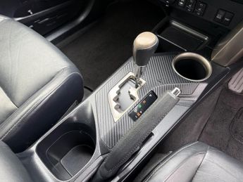 Toyota RAV4 VVT-I INVINCIBLE AWD