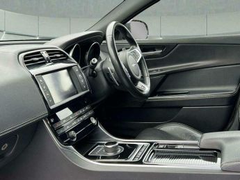 Jaguar XE 2.0d R-Sport Auto Euro 6 (s/s) 4dr