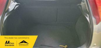Ford Focus 1.6i 16v LX 5dr