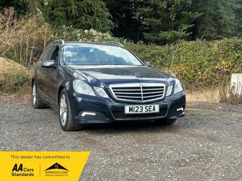 Mercedes-Benz E Class 2.1 E250 CDI BlueEfficiency Avantgarde Tiptronic Euro 5 5dr