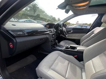 Mercedes-Benz E Class 2.1 E250 CDI BlueEfficiency Avantgarde Tiptronic Euro 5 5dr