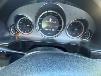 Mercedes-Benz E Class 2.1 E250 CDI BlueEfficiency Avantgarde Tiptronic Euro 5 5dr