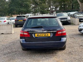 Mercedes-Benz E Class 2.1 E250 CDI BlueEfficiency Avantgarde Tiptronic Euro 5 5dr
