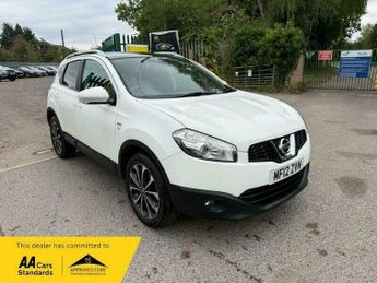 Nissan Qashqai 2.0 n-tec SUV 5dr Petrol CVT 4WD Euro 5 (140 ps)