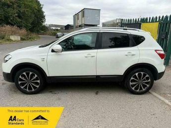 Nissan Qashqai 2.0 n-tec SUV 5dr Petrol CVT 4WD Euro 5 (140 ps)