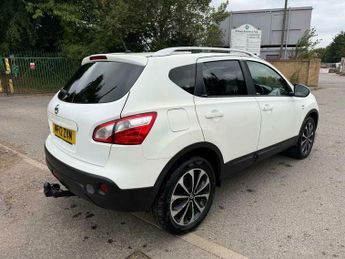Nissan Qashqai 2.0 n-tec SUV 5dr Petrol CVT 4WD Euro 5 (140 ps)