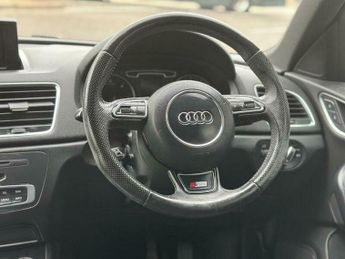 Audi Q3 2.0 TDI S line S Tronic quattro Euro 5 (s/s) 5dr