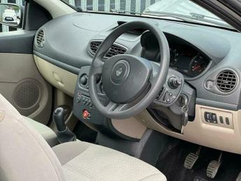Renault Clio 1.2 16v Expression 3dr