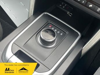 Land Rover Discovery Sport 2.0 TD4 SE Tech SUV 5dr Diesel Auto 4WD Euro 6 (s/s) (180 ps)