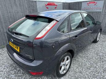 Ford Focus 1.6 Zetec S 5dr
