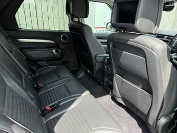 Land Rover Discovery 3.0 TD V6 First Edition Auto 4WD Euro 6 (s/s) 5dr