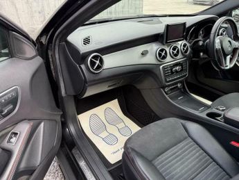 Mercedes-Benz C Class 2.1 GLA220 CDI AMG Line 7G-DCT 4MATIC Euro 6 (s/s) 5dr