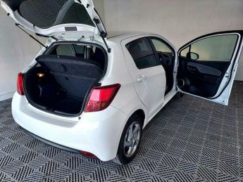 Toyota Yaris 1.5 VVT-h Icon E-CVT Euro 6 5dr