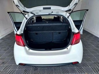 Toyota Yaris 1.5 VVT-h Icon E-CVT Euro 6 5dr