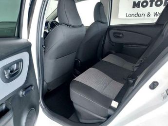 Toyota Yaris 1.5 VVT-h Icon E-CVT Euro 6 5dr