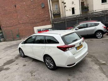 Toyota Auris 1.8 VVT-h Excel Touring Sports CVT Euro 6 (s/s) 5dr