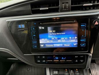 Toyota Auris 1.8 VVT-h Excel Touring Sports CVT Euro 6 (s/s) 5dr