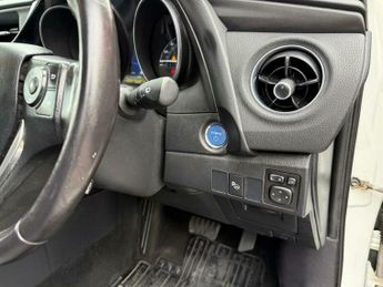 Toyota Auris 1.8 VVT-h Excel Touring Sports CVT Euro 6 (s/s) 5dr