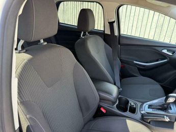 Ford Focus 1.6 Titanium Navigator Powershift Euro 5 5dr