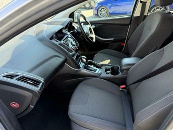 Ford Focus 1.6 Titanium Navigator Powershift Euro 5 5dr