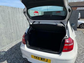 BMW 1 SERIES 2.0 120d SE Steptronic Euro 5 5dr