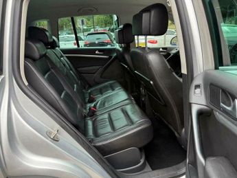 Volkswagen Tiguan 2.0 TDI BlueMotion Tech Match DSG 4WD Euro 5 (s/s) 5dr