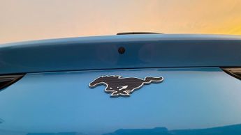 Ford Mustang BASE