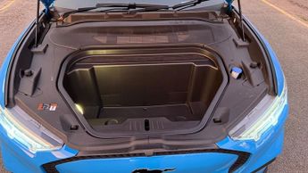 Ford Mustang BASE