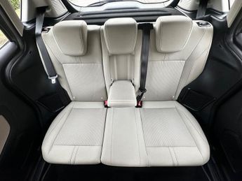 Ford B-Max 1.6 TITANIUM NAVIGATOR HPI CLEAR+ABSOLUTE STUNNING