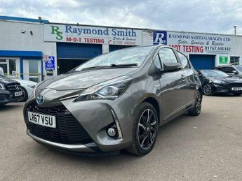 Toyota Yaris 1.5 VVT-h Design E-CVT Euro 6 (s/s) 5dr