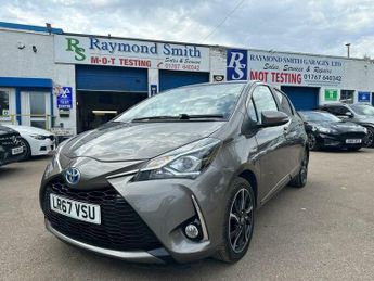 Toyota Yaris 1.5 VVT-h Design E-CVT Euro 6 (s/s) 5dr