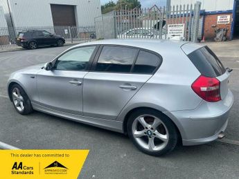 BMW 1 SERIES 118d SE