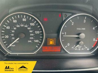 BMW 1 SERIES 118d SE