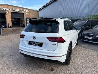 Volkswagen Tiguan 2.0 TDI R-Line DSG 4Motion Euro 6 (s/s) 5dr