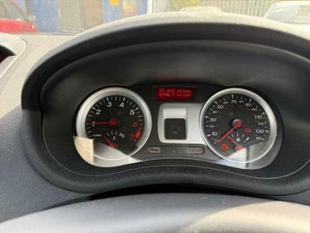 Renault Clio 1.2 TCe Privilege Euro 4 5dr