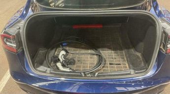 Tesla Model 3 Standard Range Plus Auto RWD 4dr