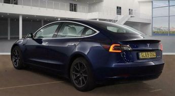 Tesla Model 3 Standard Range Plus Auto RWD 4dr