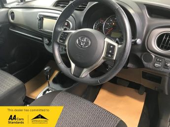 Toyota Yaris 1.33 Dual VVT-i ICON PLUS AUTOMATIC ONE OWNER ONLY 35700 MILES!!
